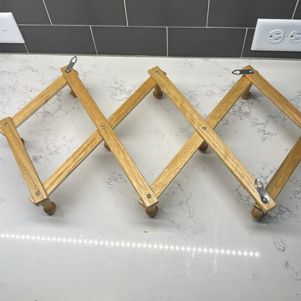 Vintage 10 Peg Accordion Wooden Wall Rack Coat Rack